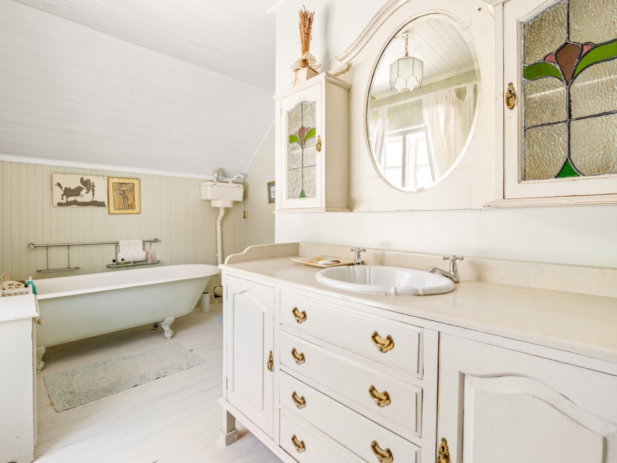 4 Bedroom Property for Sale in Belvidere Estate Western Cape